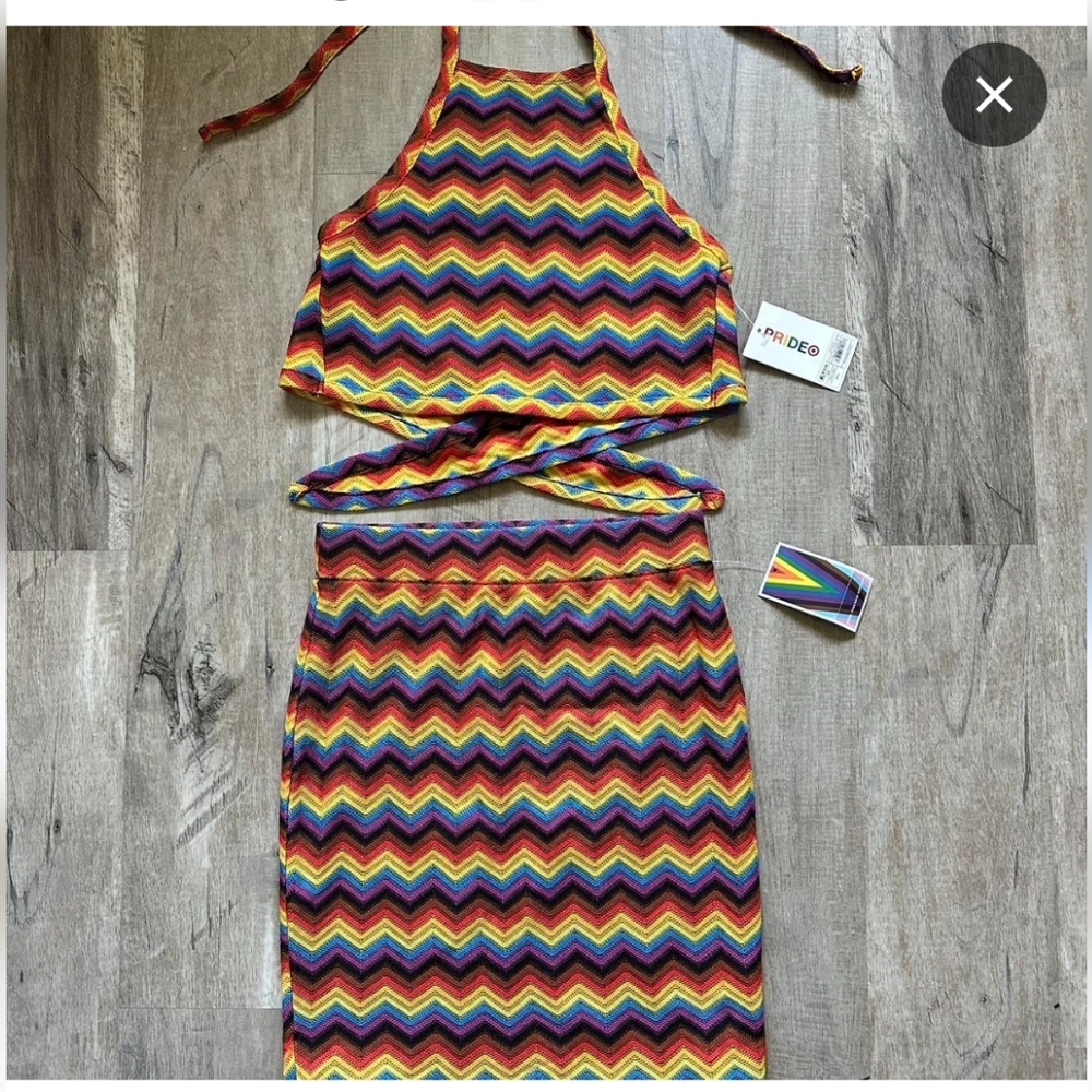 NWT target Pride set size xs fist women's size 0-2 knite halter top+ ski…